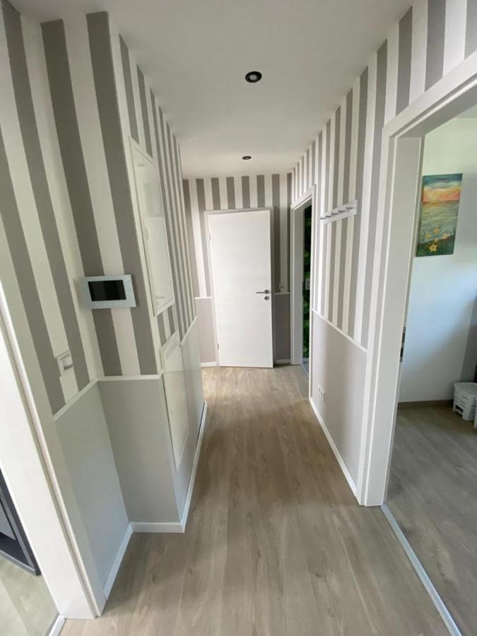 Schoene Ferienwohnung „Zum Glueck Tropical“ Άιζεναχ Εξωτερικό φωτογραφία